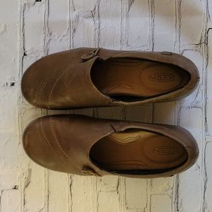 Keen Women's Mora Butto. Boot. Cascade Brown, Size 7.5M, Like New